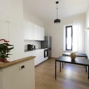 2* Casa de hóspedes Colosseo